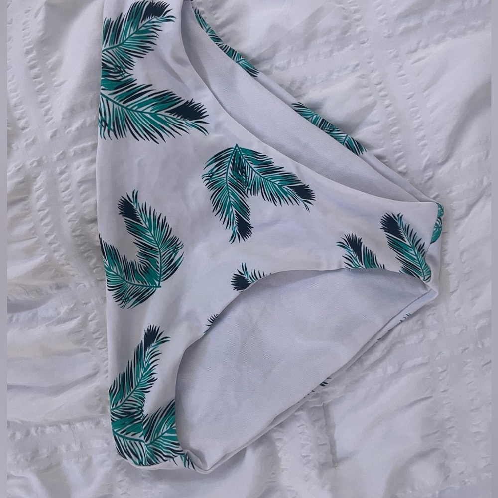 SHEIN Feather Bathing Suit Bottoms